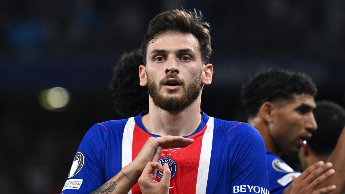 Kvaratskhelia: "Vincere il Pallone d'Oro senza Mondiale? Non dipende da me"