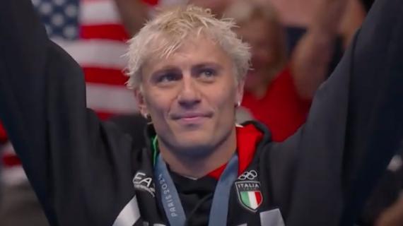 Olimpiadi 2024, Martinenghi oro nei 100 rana di nuoto