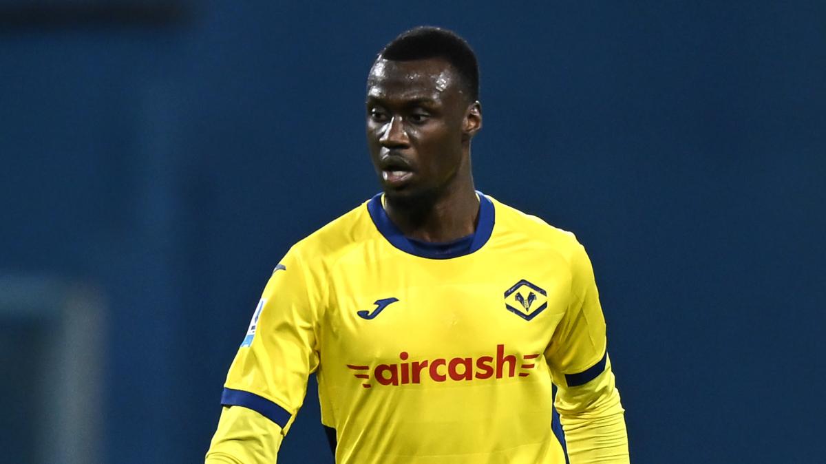 Hellas Verona, Niasse in uscita: due le offerte arrivate per il senegalese