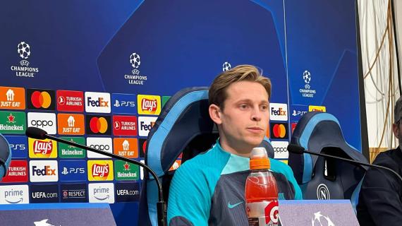 Barcellona, de Jong: "Notizie inventate sul mio futuro. Napoli? Forte. E occhio a Kvara"