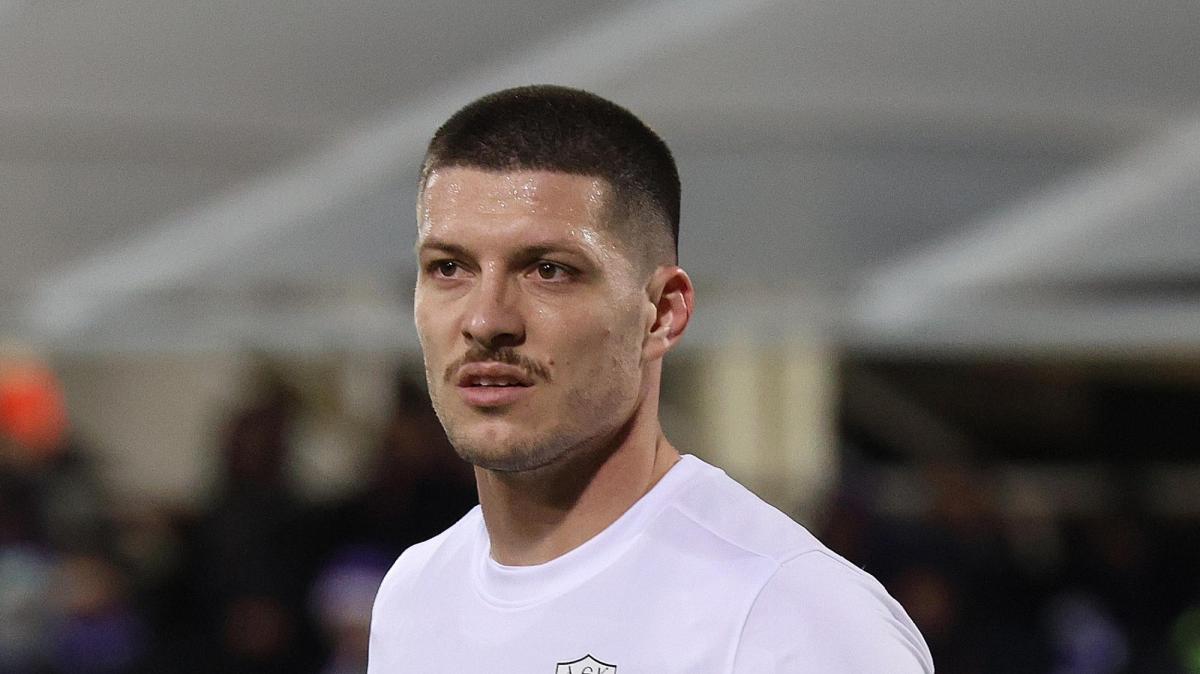 Jovic-show nel derby di Atene: poker al Panathinaikos di Benitez, AEK ai suoi piedi