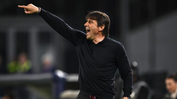 Le pagelle di Conte: il suo Napoli segna e smette di giocare. Toglie Raspadori e viene punito