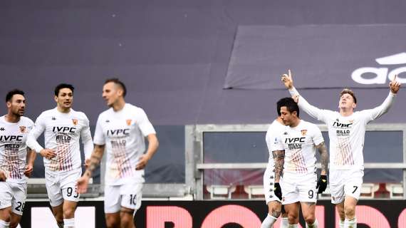 Serie B, le formazioni ufficiali di Benevento-Ascoli: Forte-Farias sfidano Gondo-Dionisi
