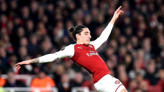 Inter, Bellerin resta favorito per la corsia destra. Costi elevati per Lazzari e Dumfries