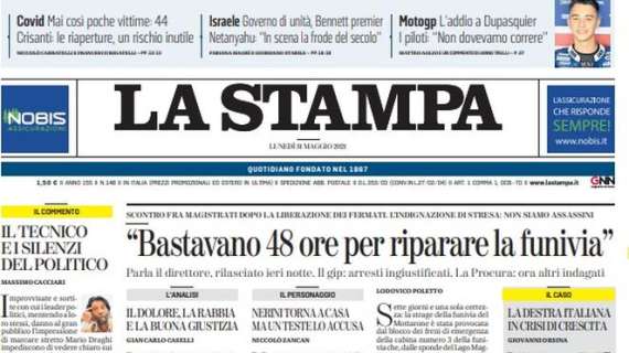 La Stampa in apertura: "Italia, Jorginho porta la coppa: «Pronto ad alzarne un'altra»"