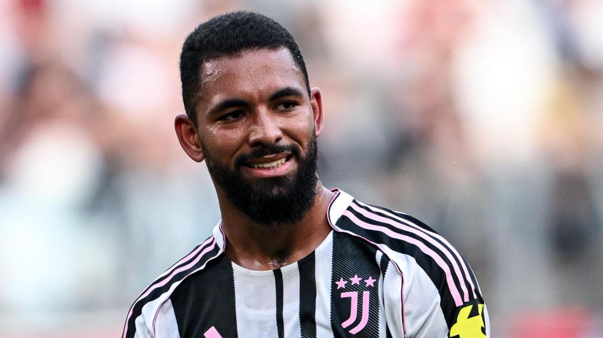 Il Chelsea non molla Douglas Luiz: interesse concreto, ma solo in prestito