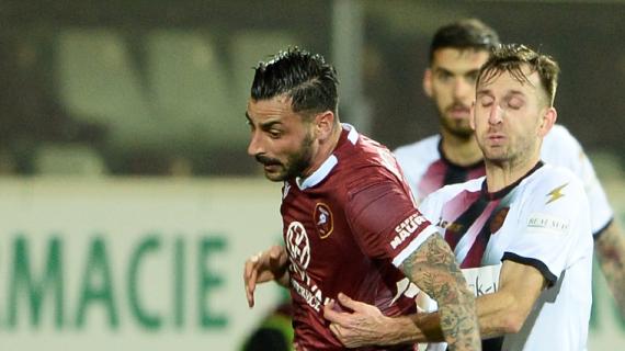 Reggina, ecco il grande ritorno in attacco. Il club annuncia Montalto: firma un annuale