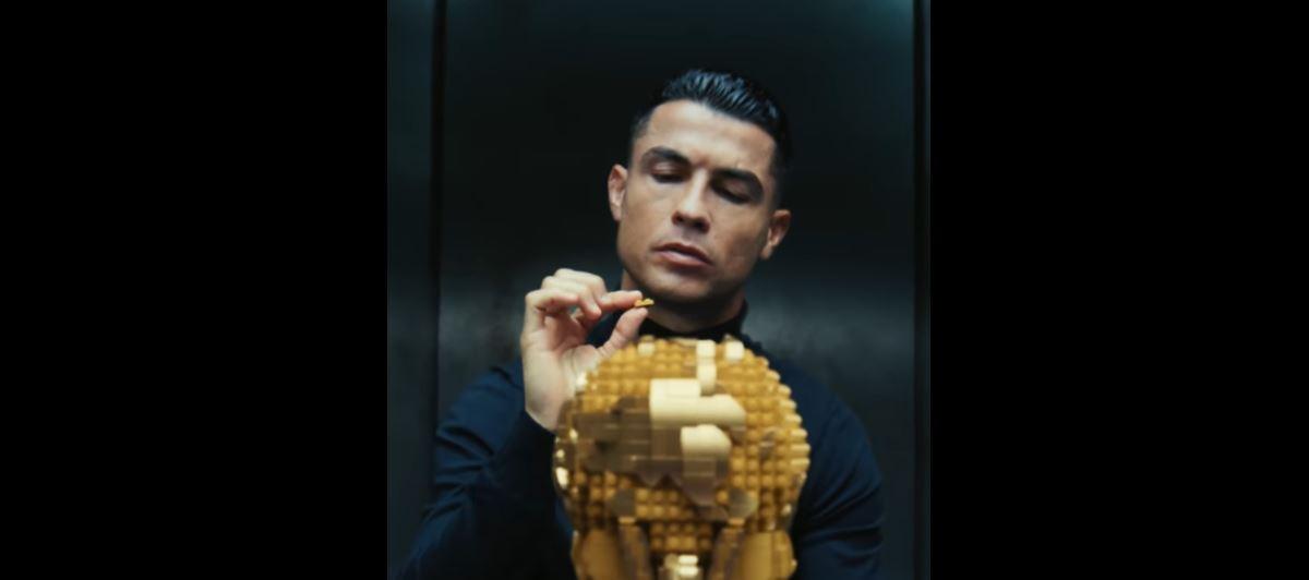 Ronaldo, Messi, Mbappé e Vinicius insieme per il Mondiale: presentano i set Lego ufficiali