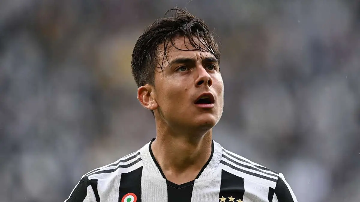 Inter-Juve. CorSera: "Quotazioni di Dybala in rialzo. Calhanoglu si gioca il posto"