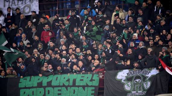 Pordenone, gli ultras: "Vogliamo lo stadio in città. Diserteremo le gare a Lignano"