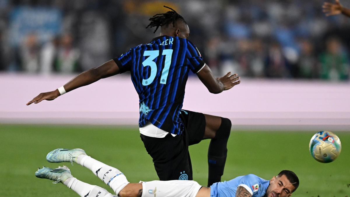 Inter, Bisseck tranquillizza tutti scherzando: "Sono vivo, grazie per i messaggi"