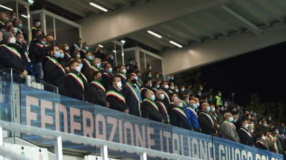 Caso stipendi, la FIGC comunica: "Spostato avanti termine per i controlli sui pagamenti"