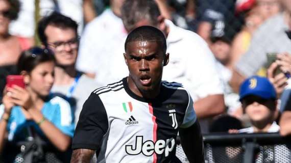Juventus, Douglas Costa è pronto al rientro e punta il Bologna