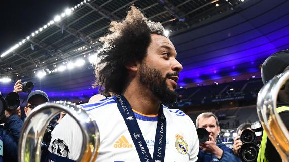 Marcelo dice addio: inneggiato al Bernabeu, l'inchino di Modric e la maglia iconica