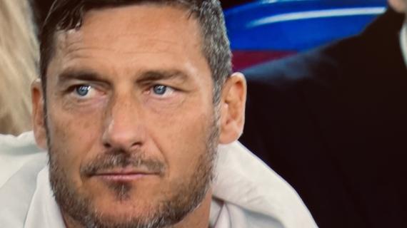 Totti: "Bove poteva fare bene alla Roma. Dispiace che sia stato ceduto"