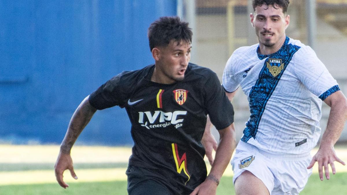 Il Benevento alle prese con il mercato in uscita: possibile asse col Foggia per tre calciatori