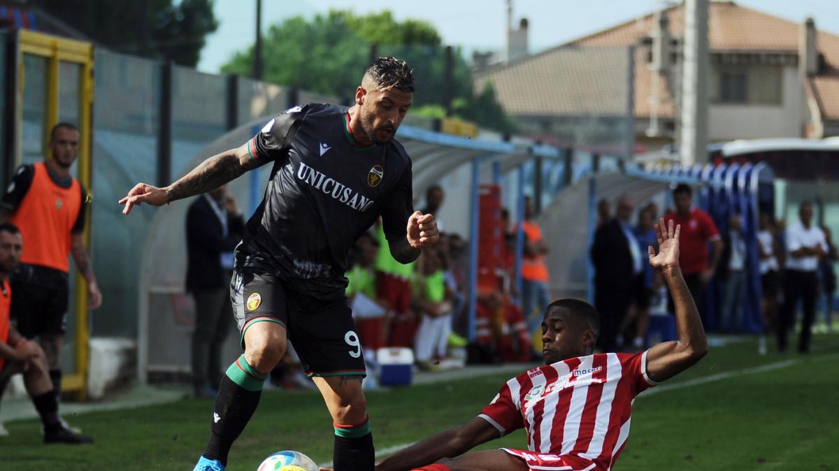 Barletta, doppio innesto in vista della Serie C: arrivano Ferrante e Marini