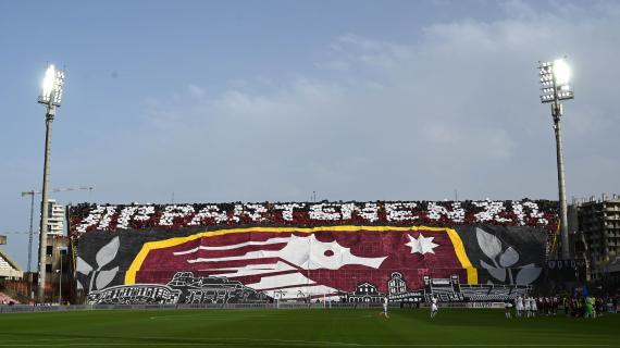 Una brutta Salernitana perde con il Volos. Tensione sugli spalti: tanti calciatori fischiati