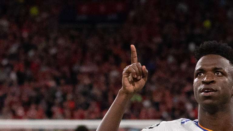 Vinicius vittima di polemiche e razzismo, Simeone: "Questa è la società in cui viviamo"