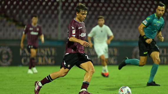 Salernitana, Amatucci: "Posso giocare sia nella mediana a due che a tre. Cresciuto con Breda"