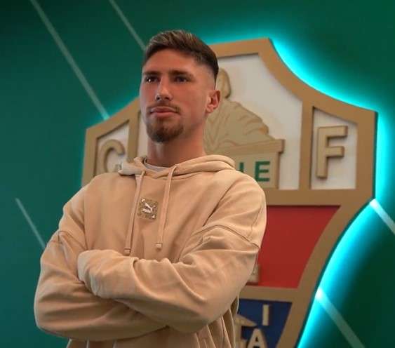 UFFICIALE: Siviglia, il difensore Carmona va a rinforzare l'Elche ultimo in classifica