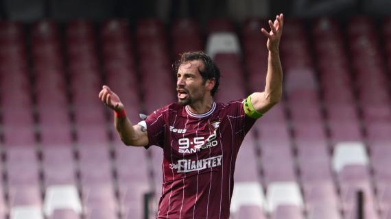 Salernitana, prosegue la preparazione per il playout. Domani parla anche capitan Ferrari