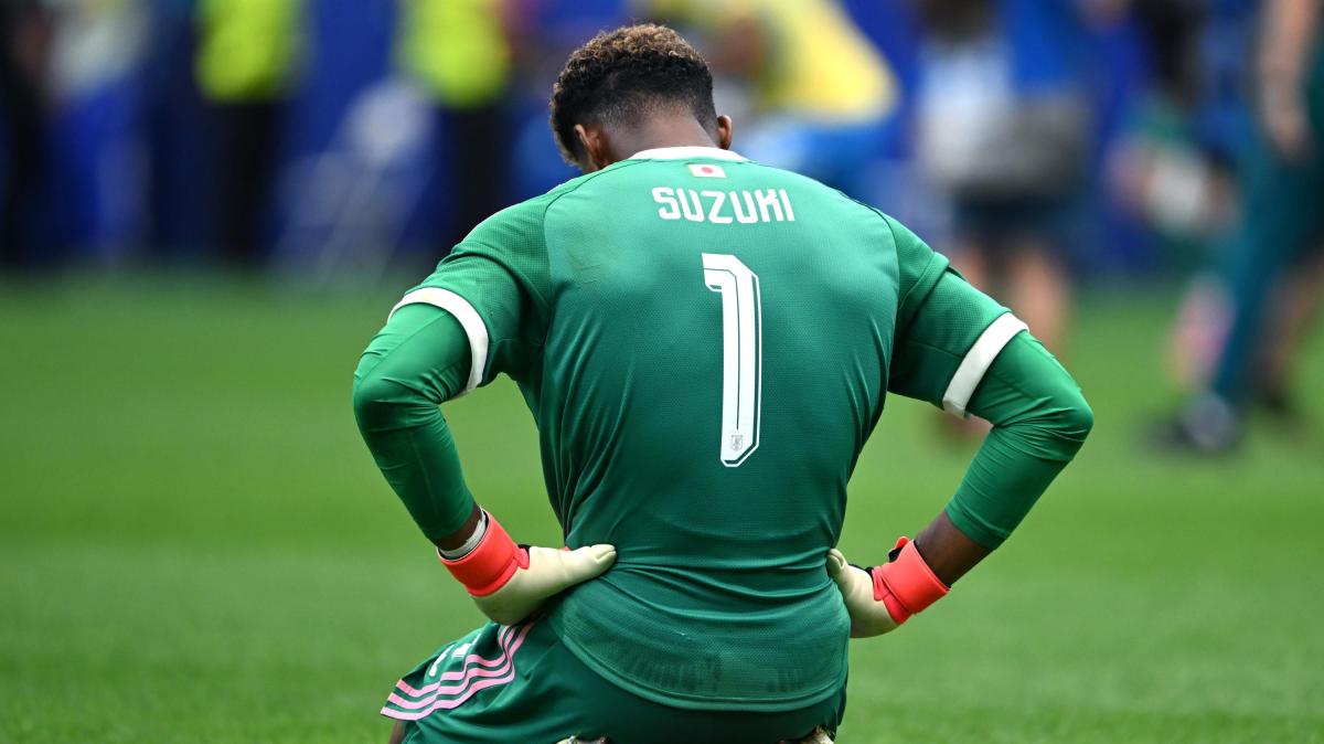 Il Leeds fa sul serio per Zion Suzuki: in arrivo una nuova offerta al Parma