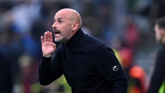 Tensione in Bologna-Inter: Colombo espelle Italiano e Farris, i due si scambiano il cinque