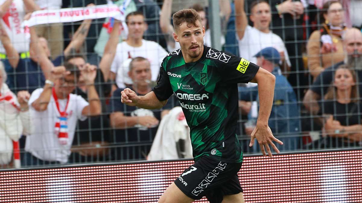 Juve Stabia, due lituani in corsa per rinforzare l'attacco: sono Kucys e Dubickas