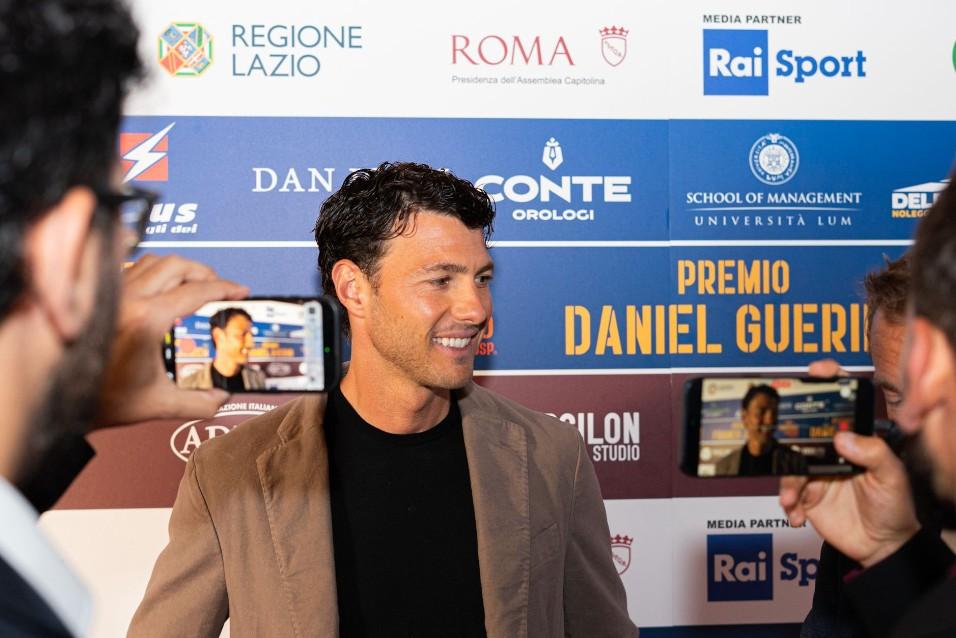 Mazzitelli ha giocato con Nico Paz al Como: "Mi ha sorpreso subito la sua potenza fisica"