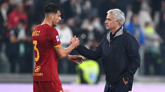Roma, Mourinho si gode i tre punti e Afena Gyan: "Game over, nice food and one more kid"