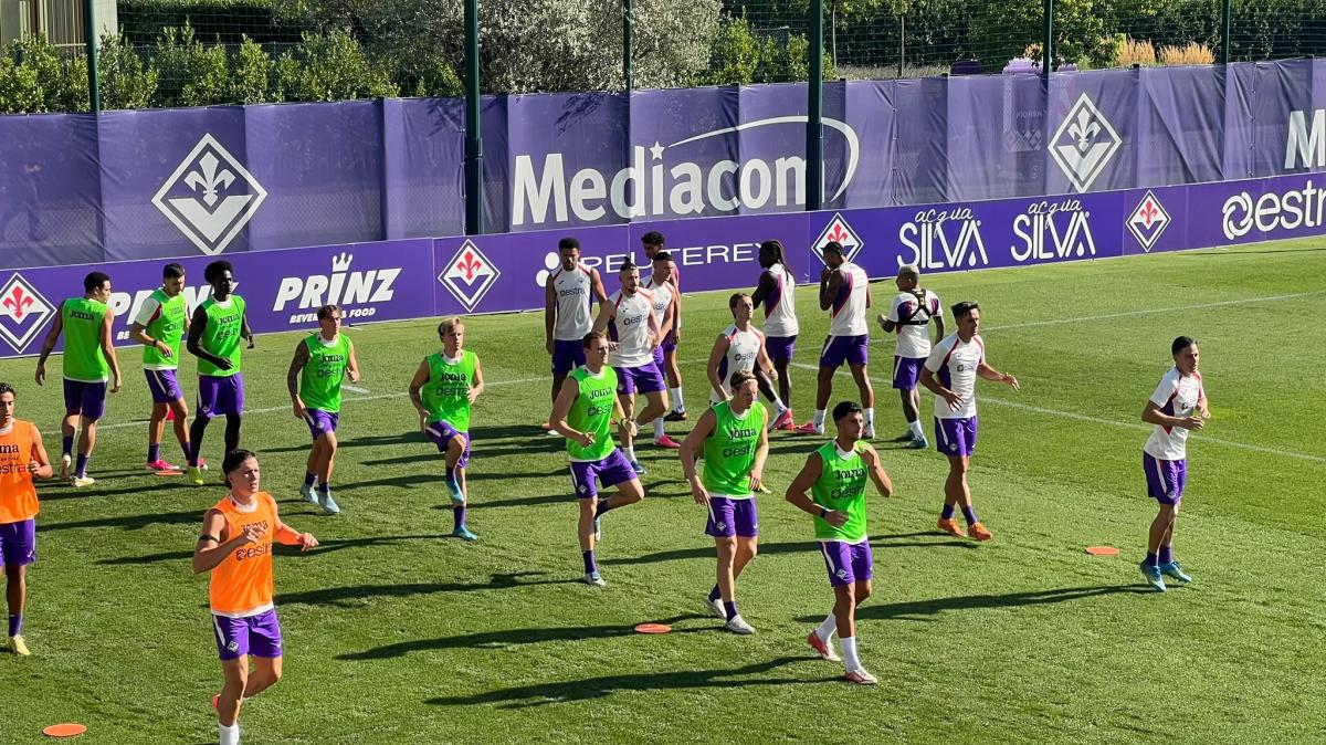Fiorentina, secondo giorno di ritiro al Viola Park: c'è Kean, Jimenez a parte. Le immagini