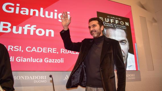 Gianluigi Buffon incontra i ragazzi a Piacenza: "Siate utopisti"