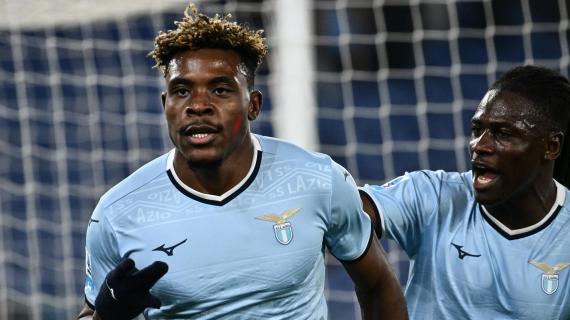 Lazio, ballottaggio sulla trequarti: Dele-Bashiru e Pedro si giocano la maglia 