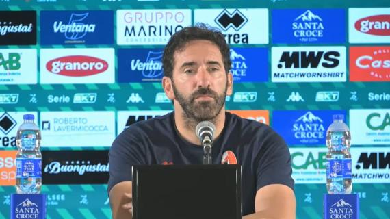 Bari, Caserta: "Modena costruito per posizioni di vetta. Castrovilli? Bisogna dargli tempo"