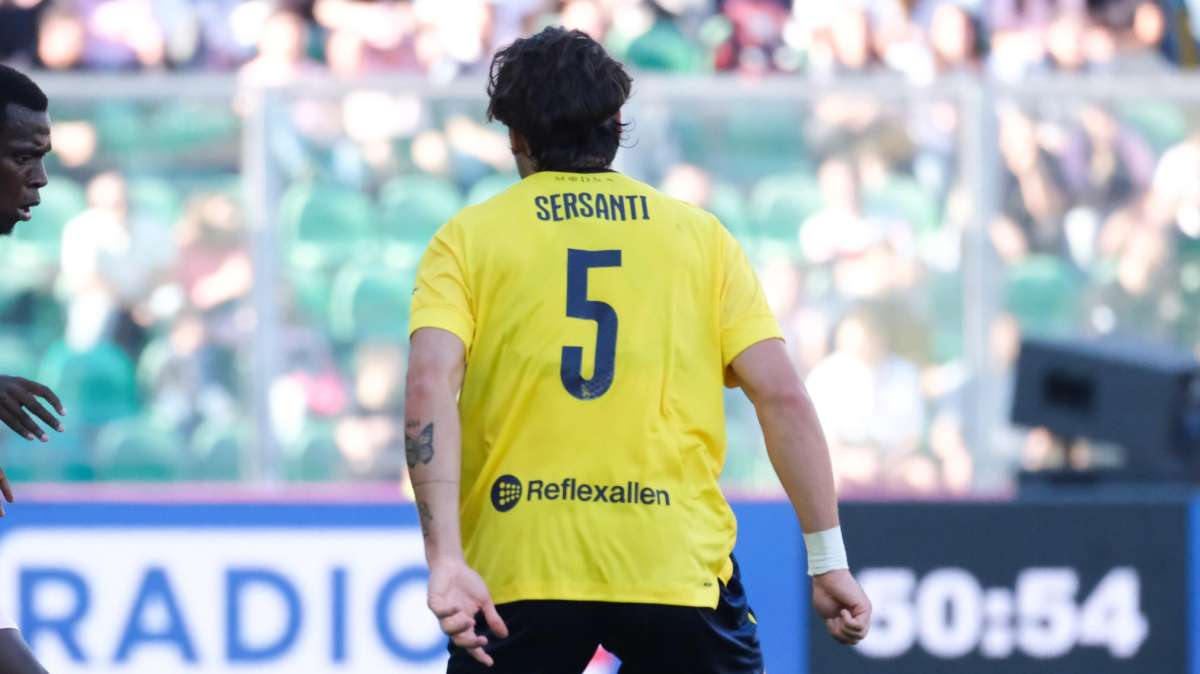 Modena, domani gli esami per Sersanti. Il calciatore assiste all'allenamento dei compagni