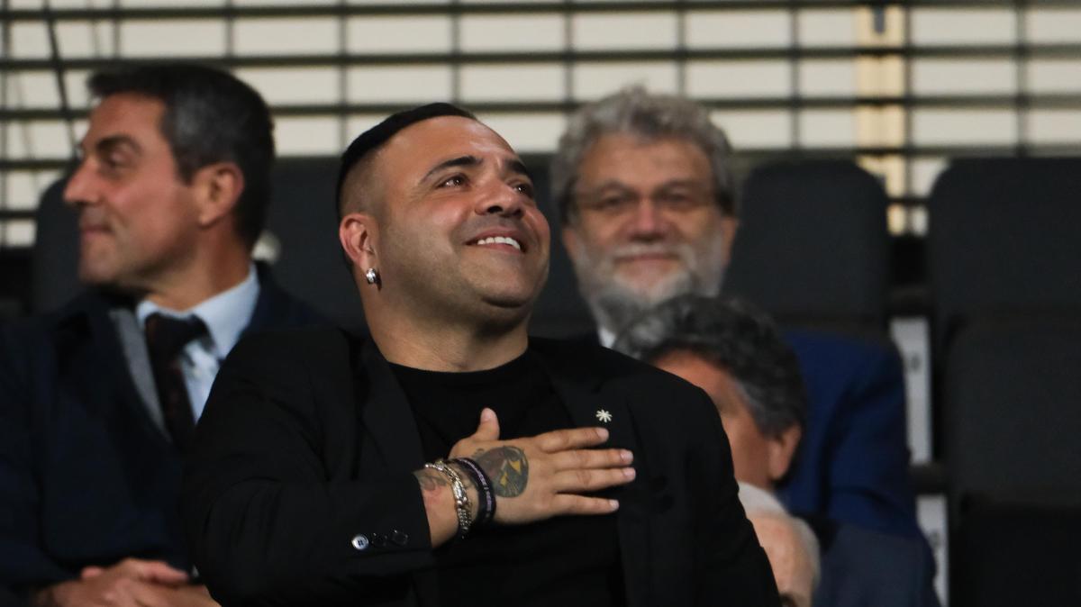 Palermo, festa al Barbera per l'addio al calcio di Miccoli: raccolti 20mila euro per la Fondazione Falcone