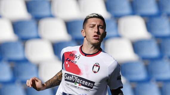 Autorete di Marrone e sorpasso Inter sul Crotone. A San Siro è 2-1 al 32esimo