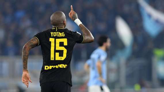Young giocherà nell'Inter anche nella stagione 20/21. Ausilio: "Già esercitata l'opzione"