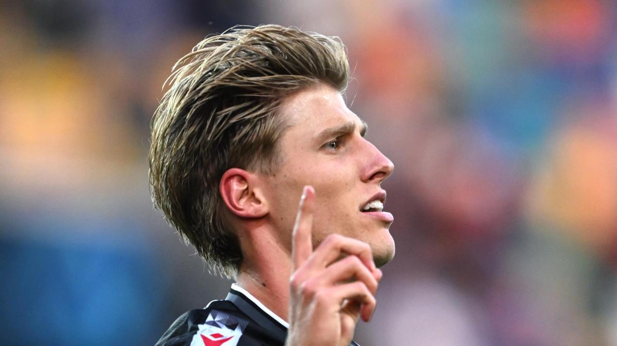 Milan, futuro incerto per Tomori: in caso di buona offerta, occhio a Kristensen o Goncalo Inacio
