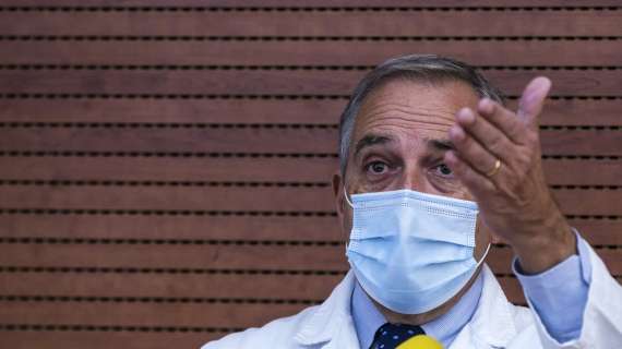 Il direttore sanitario dello Spallanzani Vaia "Riaprire gli stadi? Prima bisogna vaccinare"