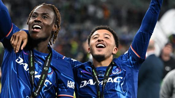 Sancho corre dalla Roma: si decurta lo stipendio e lo United accetta 23 milioni
