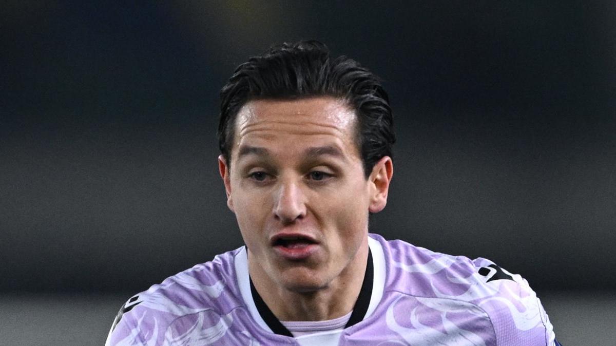 Ligue 1, il Lens di Thauvin non approfitta del PSG distratto: solo 1-1 con il Nizza