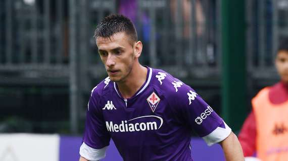 Tre possibilità in Serie A per il terzino Terzic: il serbo via dalla Fiorentina a gennaio
