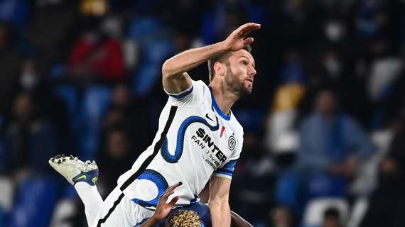 Le pagelle dell'Inter - Handanovic-Dzeko supereroi ma dietro si balla: De Vrij fa disastri
