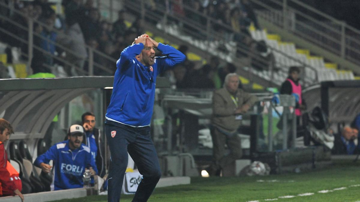 Forlì, Campedelli: "A San Benedetto senza subire il fattore ambientale. Mercato? Il club è vigile"