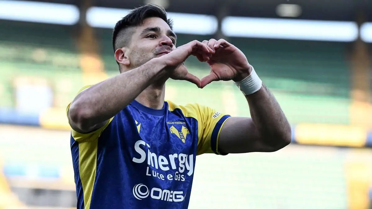 Napoli, Simeone non è partito con la squadra. Assente anche Fabian Ruiz